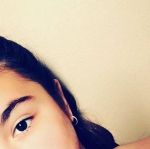 Meet your Posher, Alexus